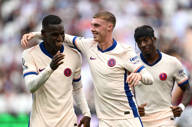 Chelsea in talks with new front-of-shirt sponsorship as short-term deal emerges