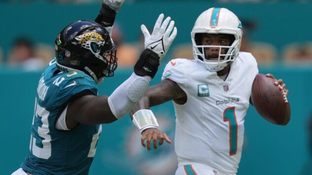 Dolphins charge back, beat Jaguars on last-second FG