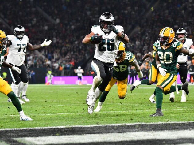 Eagles-Packers Takeaways! Saquon Barkley Goes Off as Birds Start Season With a Win.