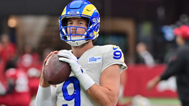 Former NFL quarterback proposes insane three-team trade that would instantly set the Rams back