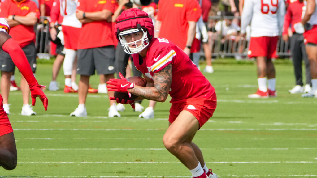 Jaguars Sign Three To PS Including RB/WR Louis Rees-Zammit