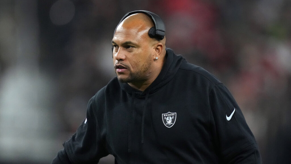 Las Vegas Raiders head coach Antonio Pierce provides injury update on key players at risk of missing Week 3
