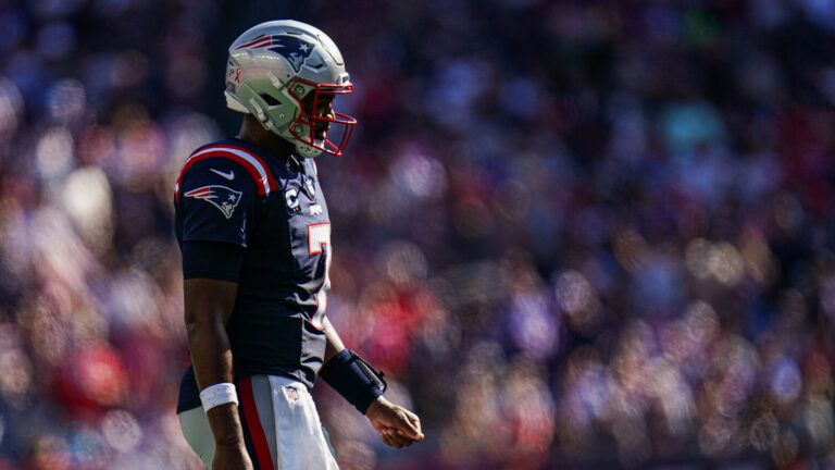 New England Patriots vs. San Francisco 49ers Prediction, Odds, Moneyline 09/29/2024