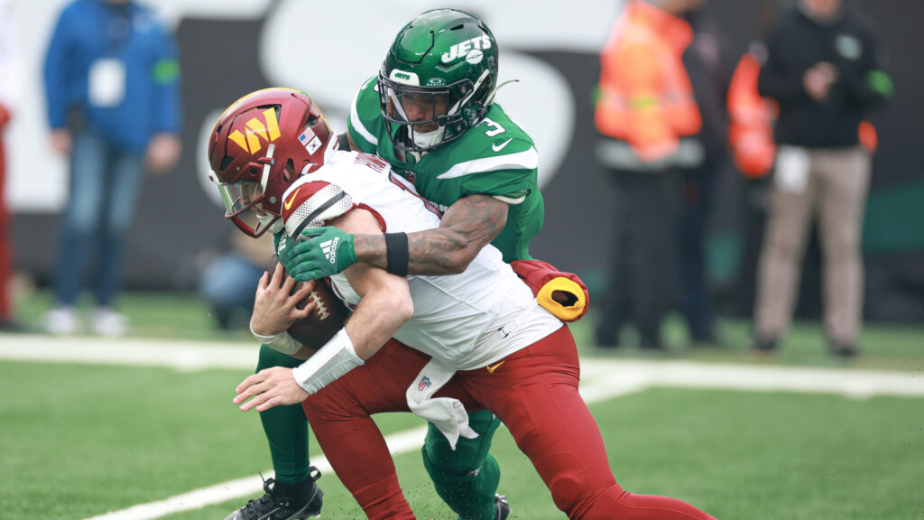 NFC Notes: Derrick Brown, Diontae Johnson, Jordan Whitehead, Buccaneers, Panthers