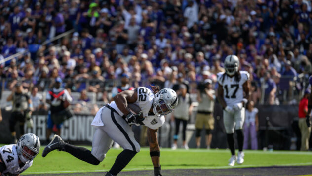 Offensive winners from the Las Vegas Raiders’ win over the Baltimore Ravens