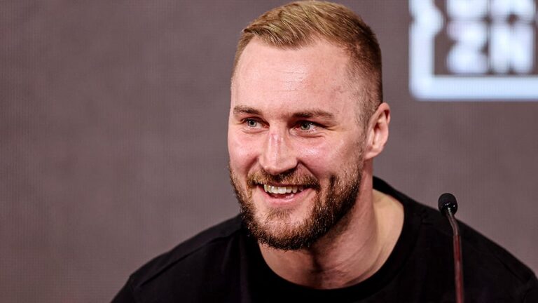 Otto Wallin sets sights on two heavyweight rivals