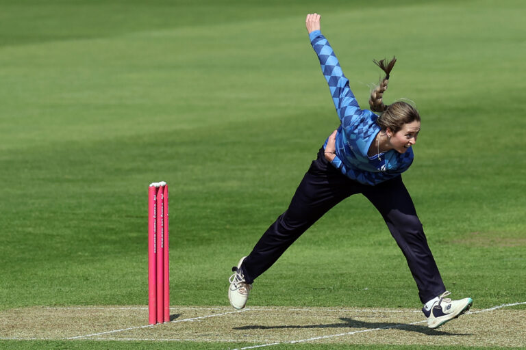 Rachel Slater drives Diamonds to home semi-final from No. 11