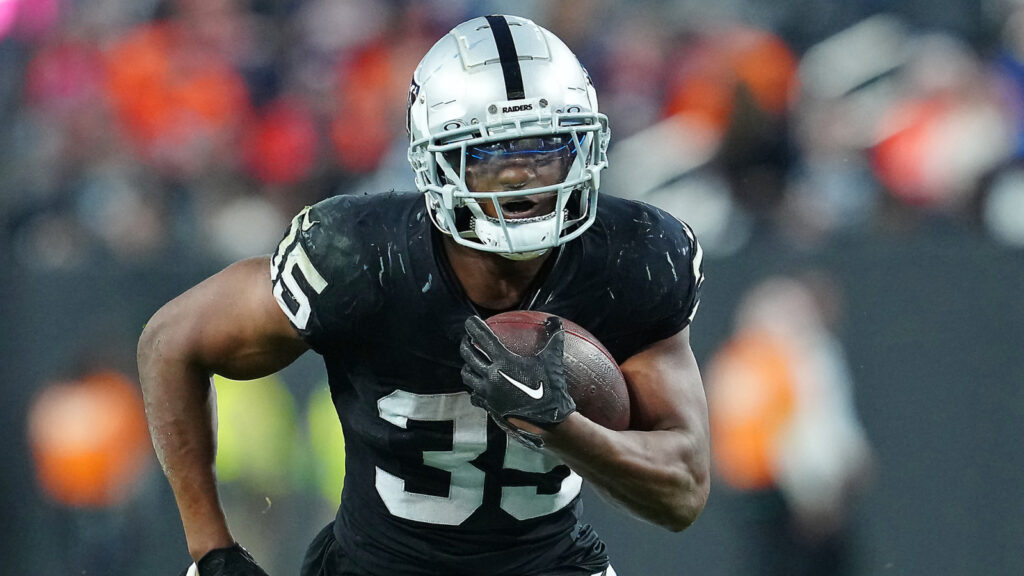 Raiders vs. Chargers: 3 Players On Offense To Keep An Eye On In Week 1