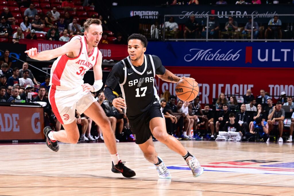 Spurs sign Jameer Nelson Jr. to training camp contract