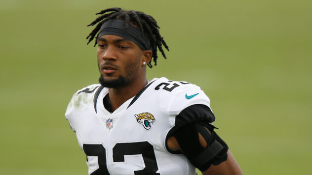 Steelers add underperforming former first-round pick to practice squad