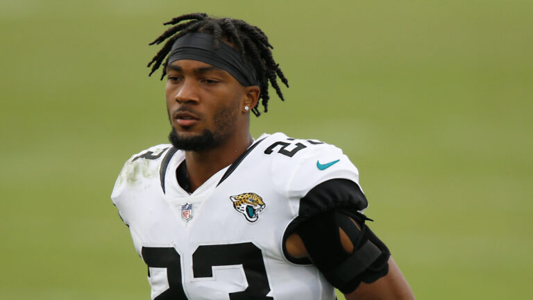 Steelers add underperforming former first-round pick to practice squad