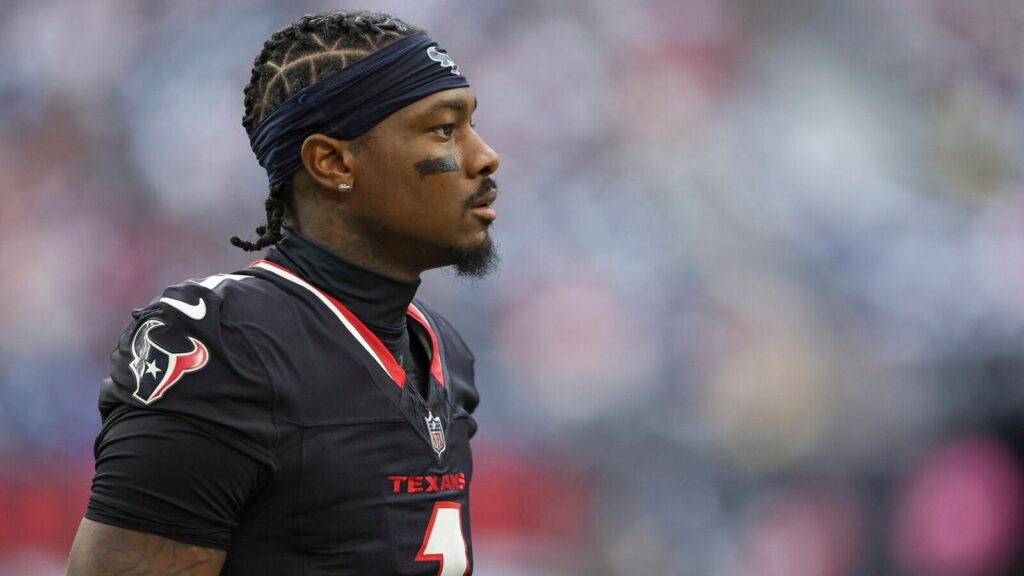 Stefon Diggs Knows His Wide Receiver History