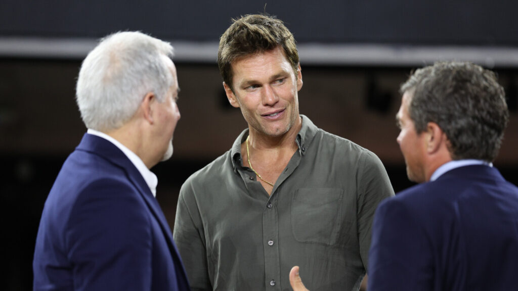 Tom Brady discusses his FOX broadcasting debut in Cowboys vs. Browns with Joe Klatt during Texas-Michigan game