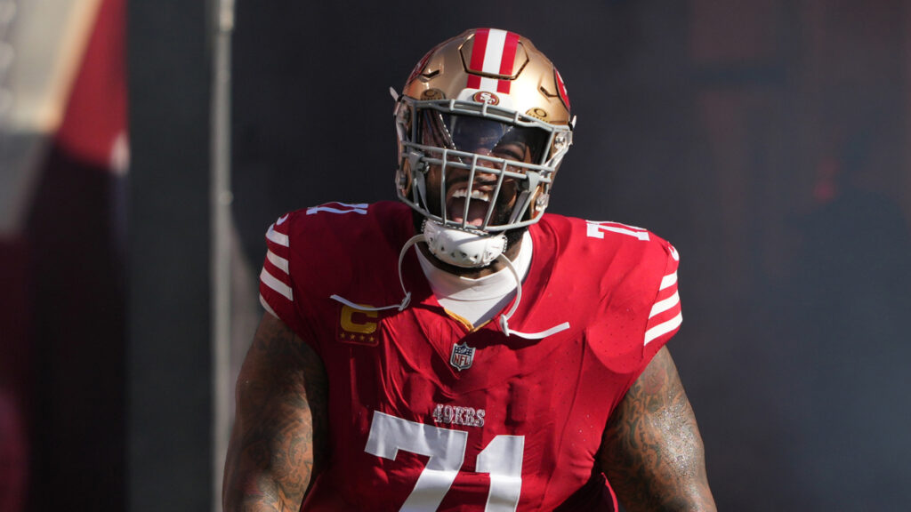 49ers' Trent Williams disciplined by NFL for throwing punch at Chiefs player
