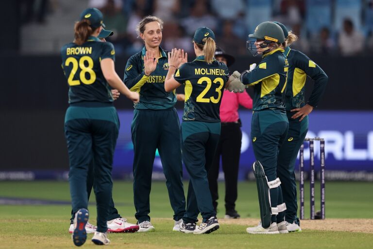 Australia all but through to semis after Pakistan fold for 82