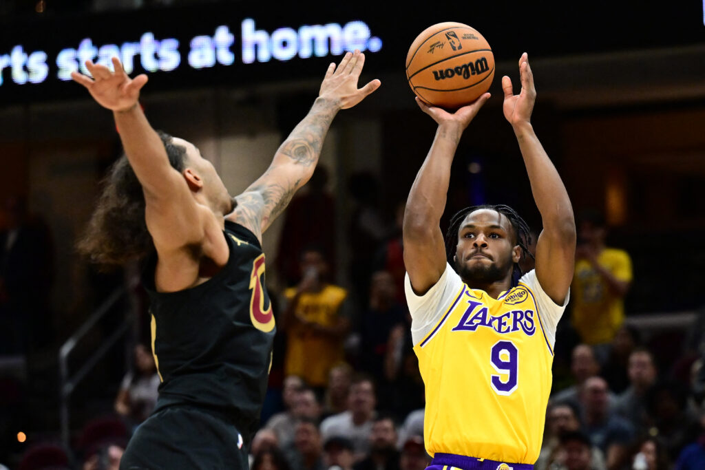 Bronny James scores first career points for Lakers in Cleveland