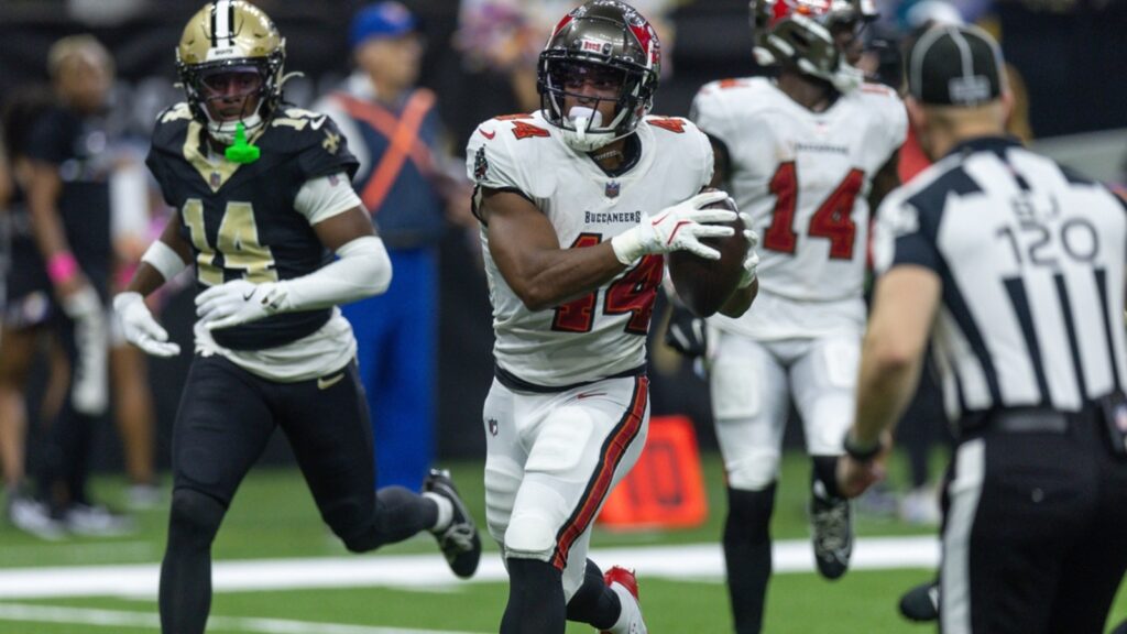 Buccaneers pour it on in 51-27 drubbing of Saints