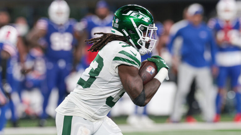 Cowboys HC hints at game action for four-time Pro Bowl RB