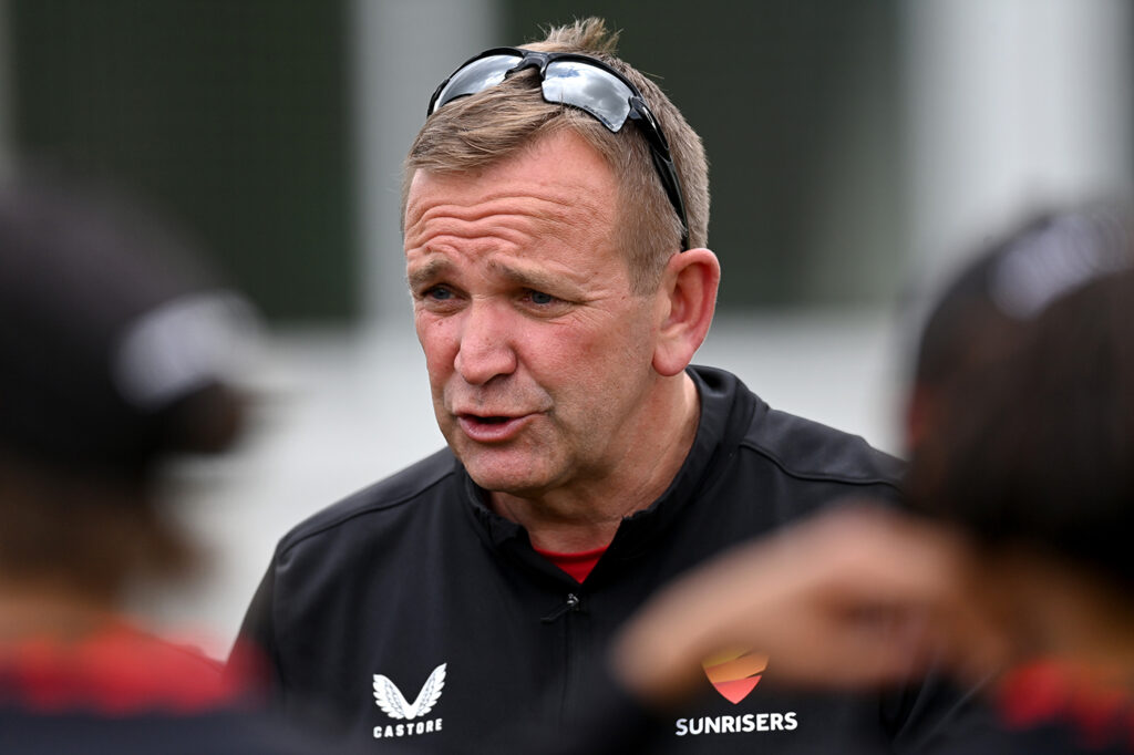 Danni Warren, Andy Tennant to take charge of Essex Women