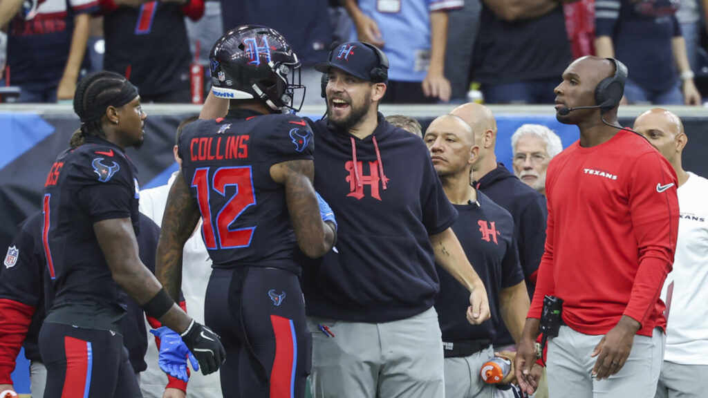 DeMeco Ryans updates injury status of star WR Nico Collins