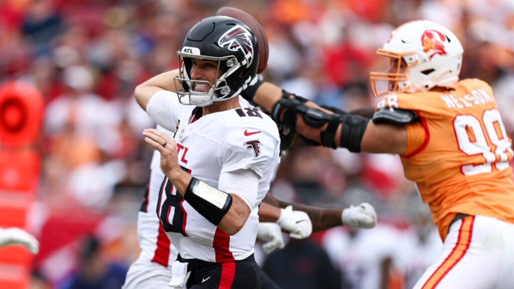 Falcons fend off Buccaneers, improve to 4-0 vs. NFC South