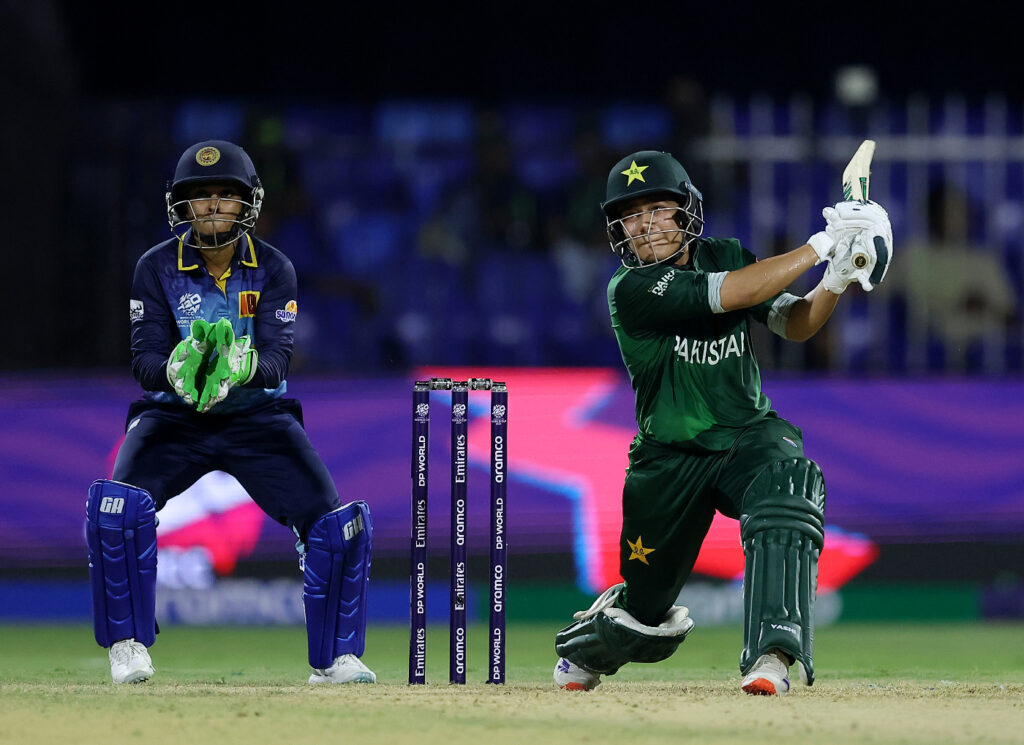 Fatima Sana leads from front as Pakistan give Sri Lanka the slip