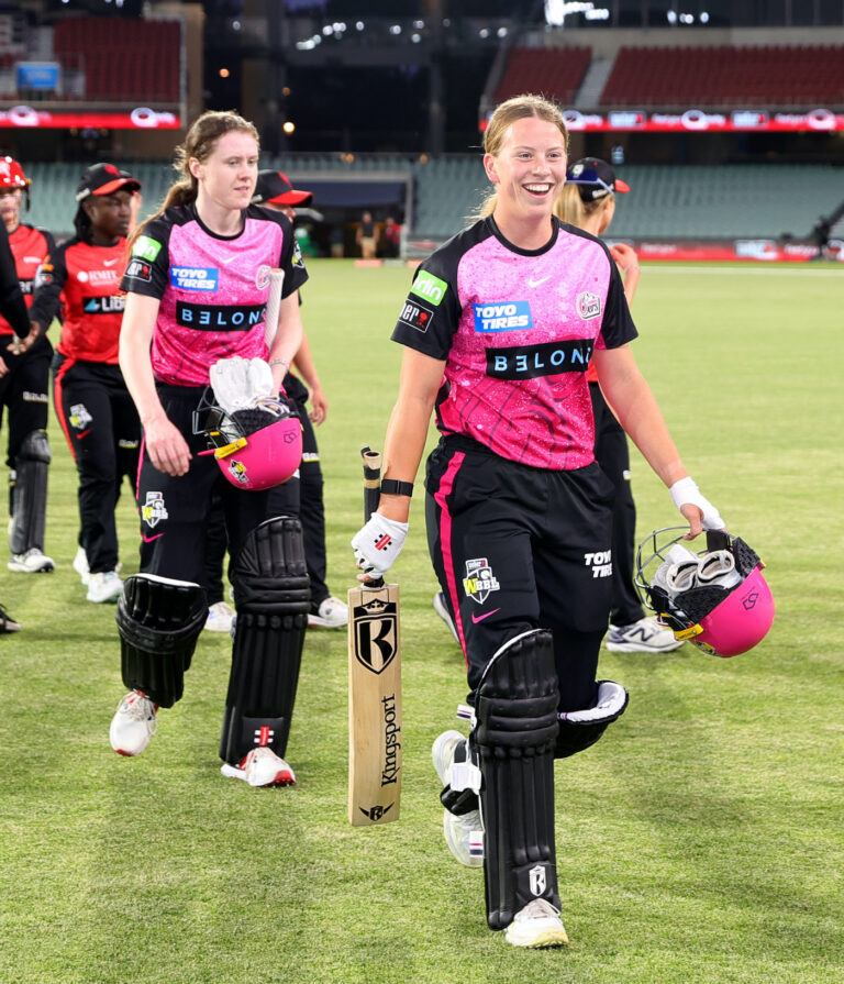 Fifteen-year-old Caoimhe Bray embraces 'super cool' comparisons with Ellyse Perry