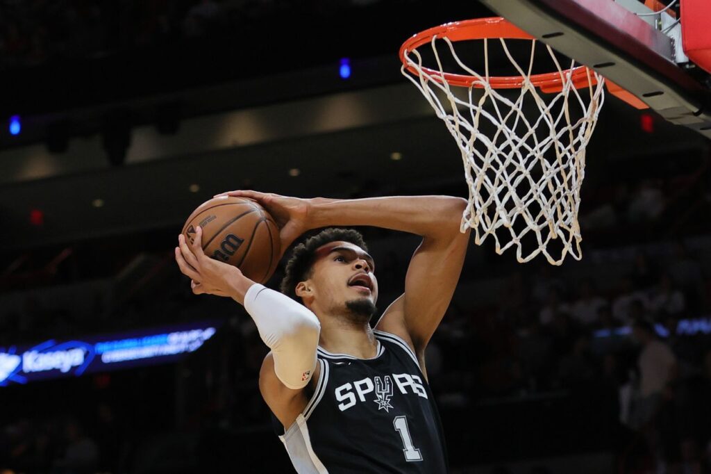 How the Spurs are setting Victor Wembanyama up for success on offense