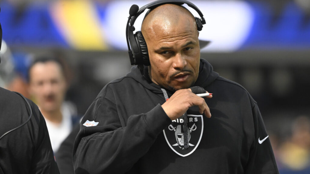 Las Vegas Raiders head coach Antonio Pierce gives update on starter that has barely played this season