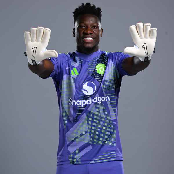 Onana scoops Premier League award