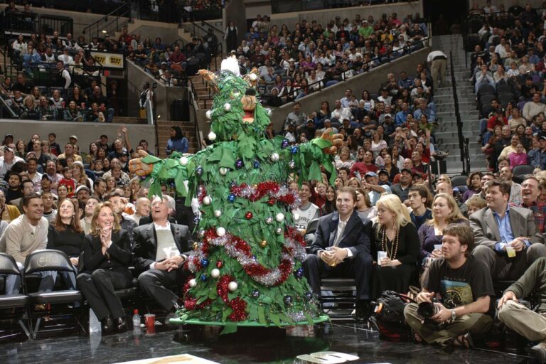 Open Thread: Frost presents Winterfest at The Rock at La Cantera