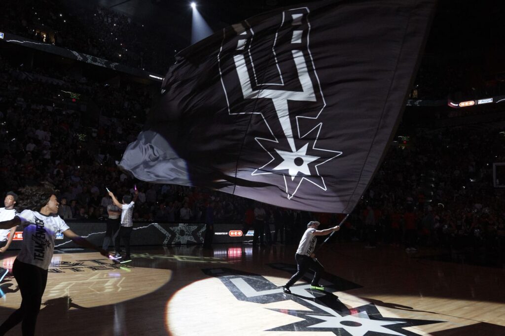 Open Thread: “Go!” pays homage to the San Antonio Spurs