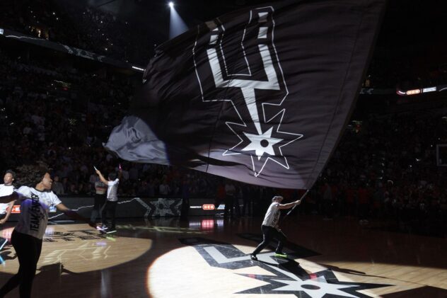 Open Thread: “Go!” pays homage to the San Antonio Spurs