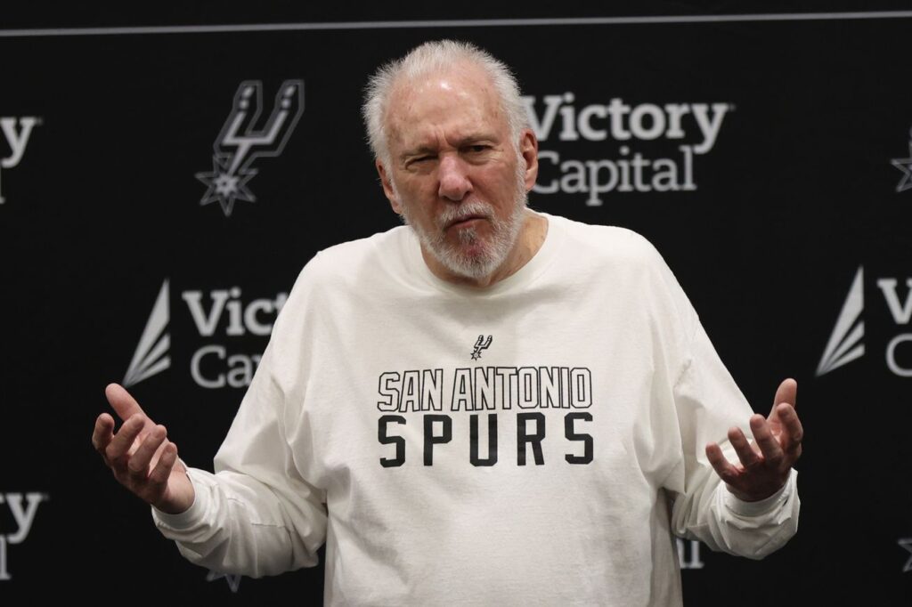 Playoffs or bust: conflicting quotes at Spurs media day