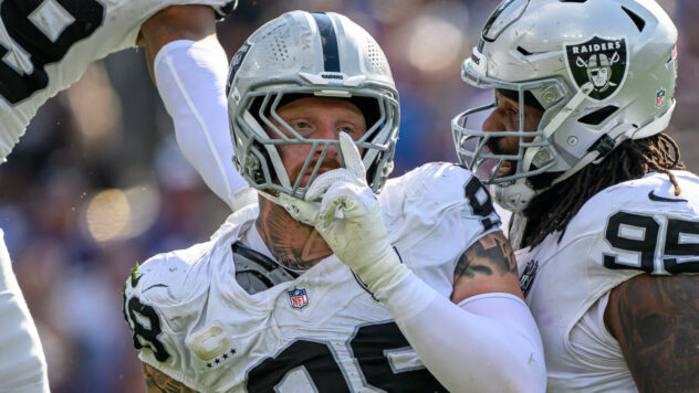Raiders' Maxx Crosby on trade speculation: 'I'm not here to rebuild'