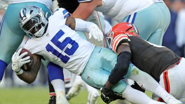 Report: Ezekiel Elliott ‘dumbfounded’ by lack of opportunities with Cowboys