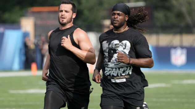 Saints QB Derek Carr comments on potentially reuniting with WR Davante Adams