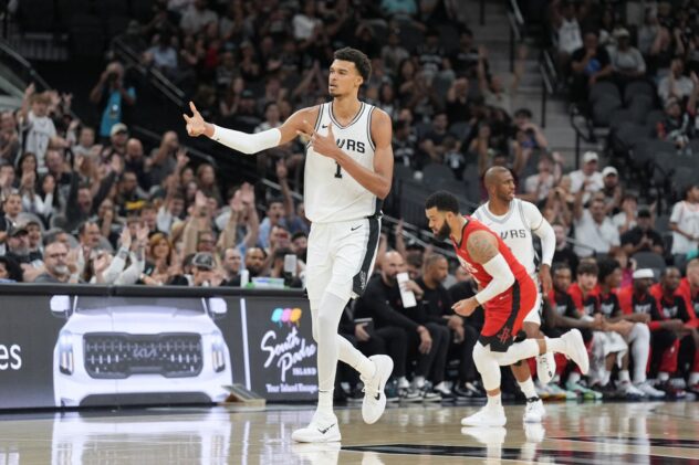 San Antonio vs. Houston, Final Score: Spurs edge Rockets 109-106 in thrilling opener