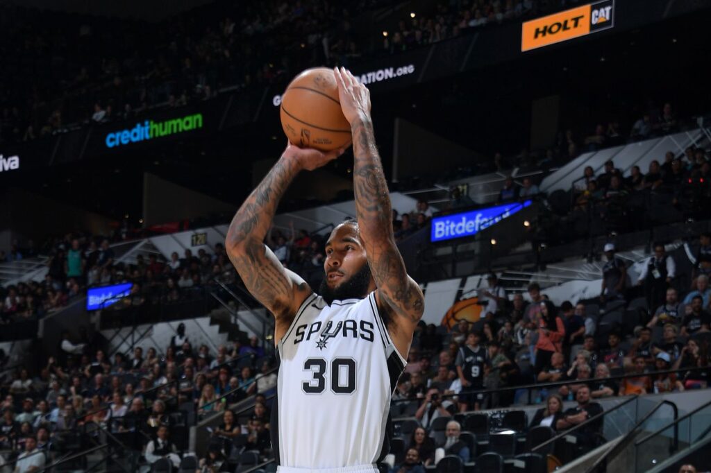 San Antonio vs. Oklahoma City, Final Score: Spurs drop preseason opener to Thunder 112-107