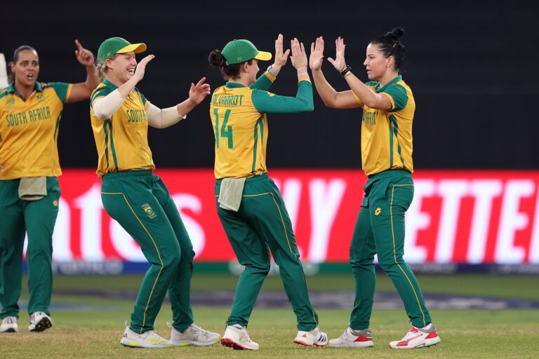 Spinners, Kapp, Brits help boost South Africa's semi-final chances