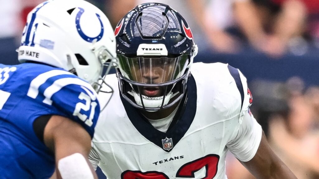 Texans activate DE whose rookie year was cut short by cancer