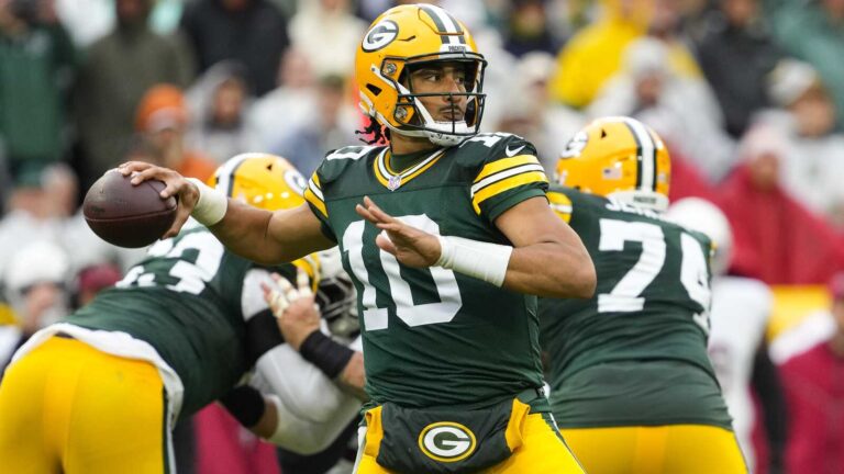 Texans Lose in Final Seconds to Packers 24-22