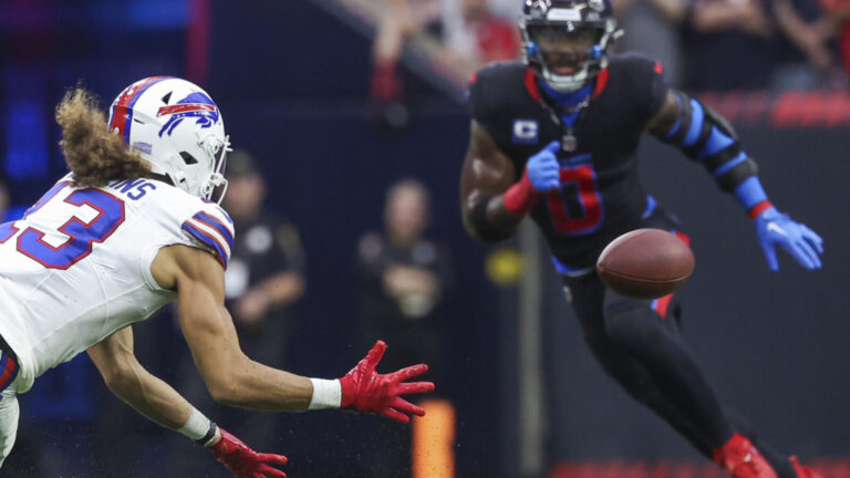 Texans playmaker had to overcome unbelievable adversity on Saturday just to play in win over Bills