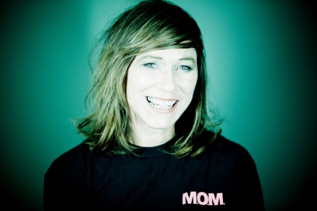 The Breeders’ Kim Deal Shares New Song “A Good Time Pushed”: Listen