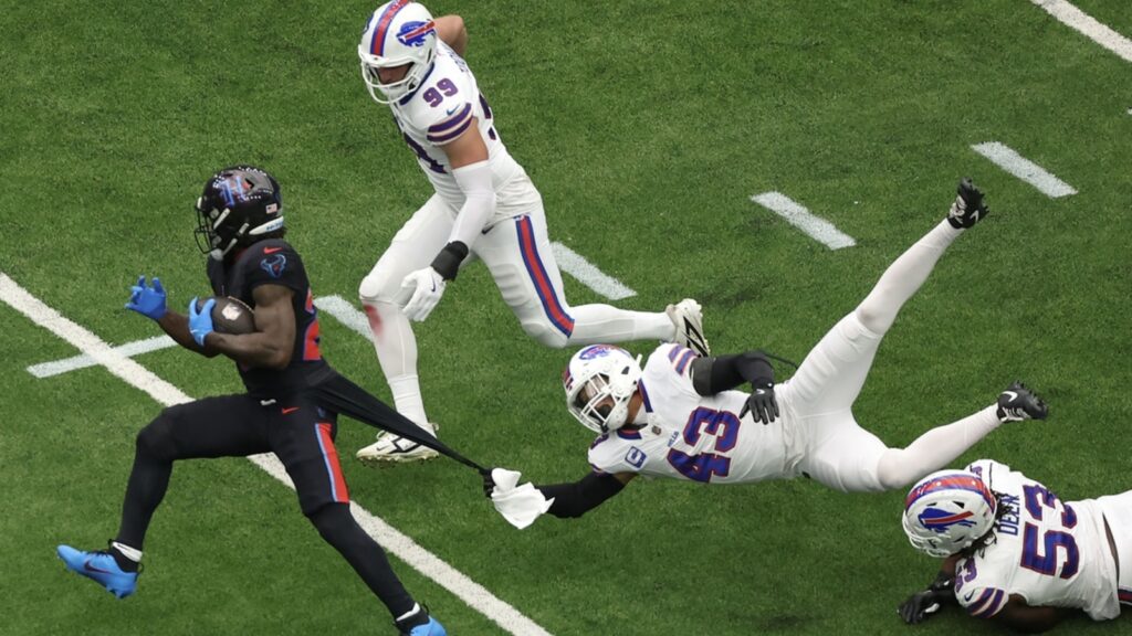 Vikings acquire RB Cam Akers from Texans