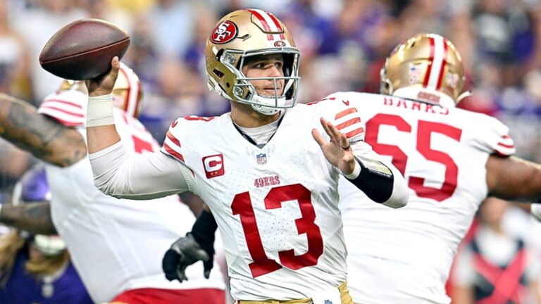 49ers' Brock Purdy reacts to returning against Bills after shoulder injury