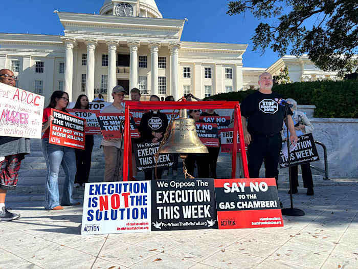 Alabama carries out nation’s third nitrogen gas execution on a man for a hitchhiker's killing