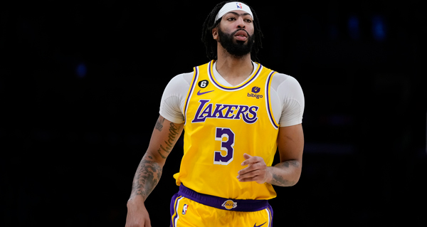Anthony Davis Considered Day-To-Day With Foot/Ankle Injury