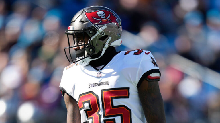 Buccaneers activate CB Jamel Dean