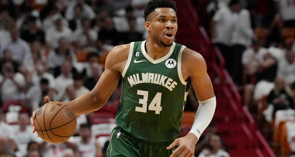 Bucks Have No Interest In Trading Giannis Antetokounmpo
